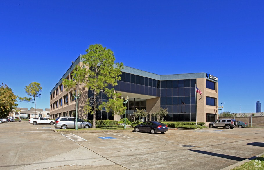 6060 Richmond Ave, Houston, TX à louer - Photo du bâtiment - Image 1 de 5