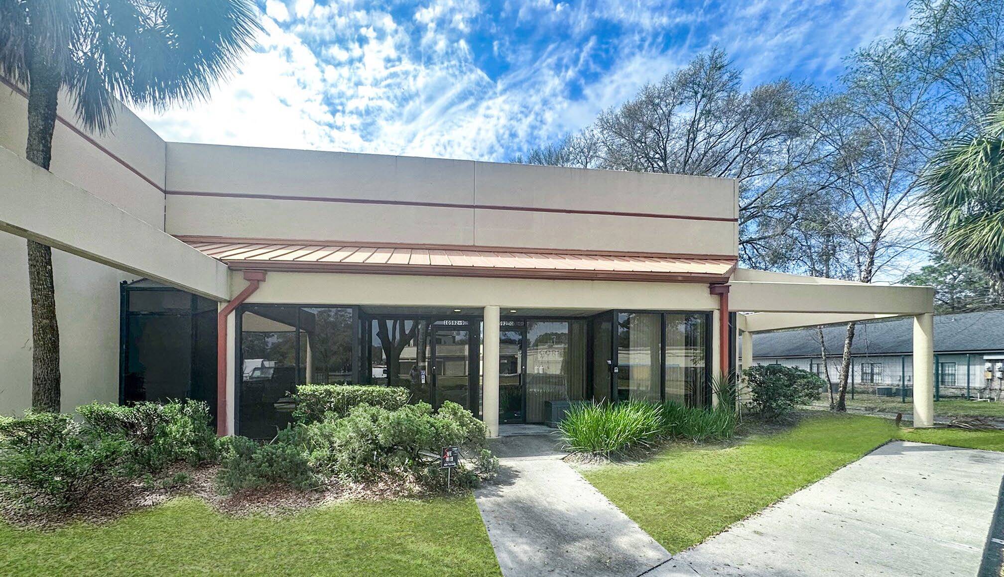 10592 Balmoral Cir E, Jacksonville, FL for sale Building Photo- Image 1 of 2