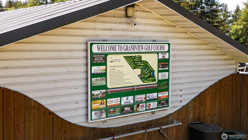 7738 Portal Way, Custer, WA à vendre - Photo du bâtiment - Image 2 de 23