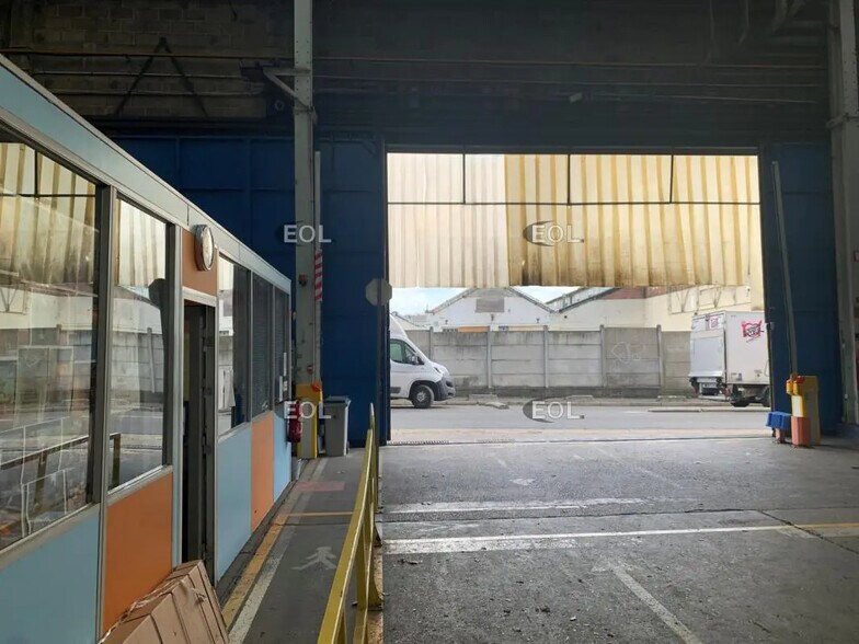 Industriel dans Argenteuil à louer - Photo du bâtiment - Image 2 de 5