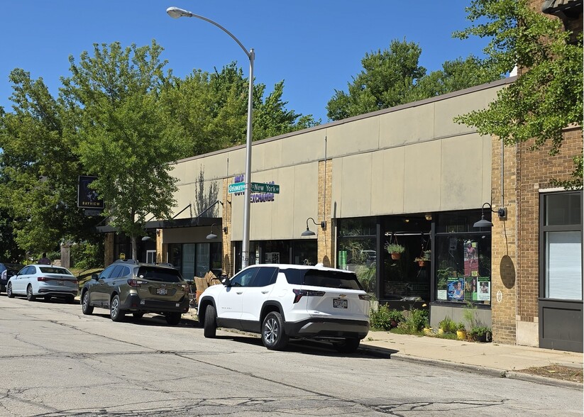 3040-3046 S Delaware Ave, Milwaukee, WI for sale - Building Photo - Image 2 of 9