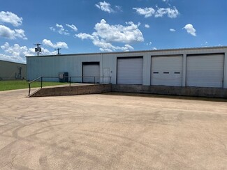 Plus de détails pour 1708 Hal Ave, Cleburne, TX - Industriel à vendre