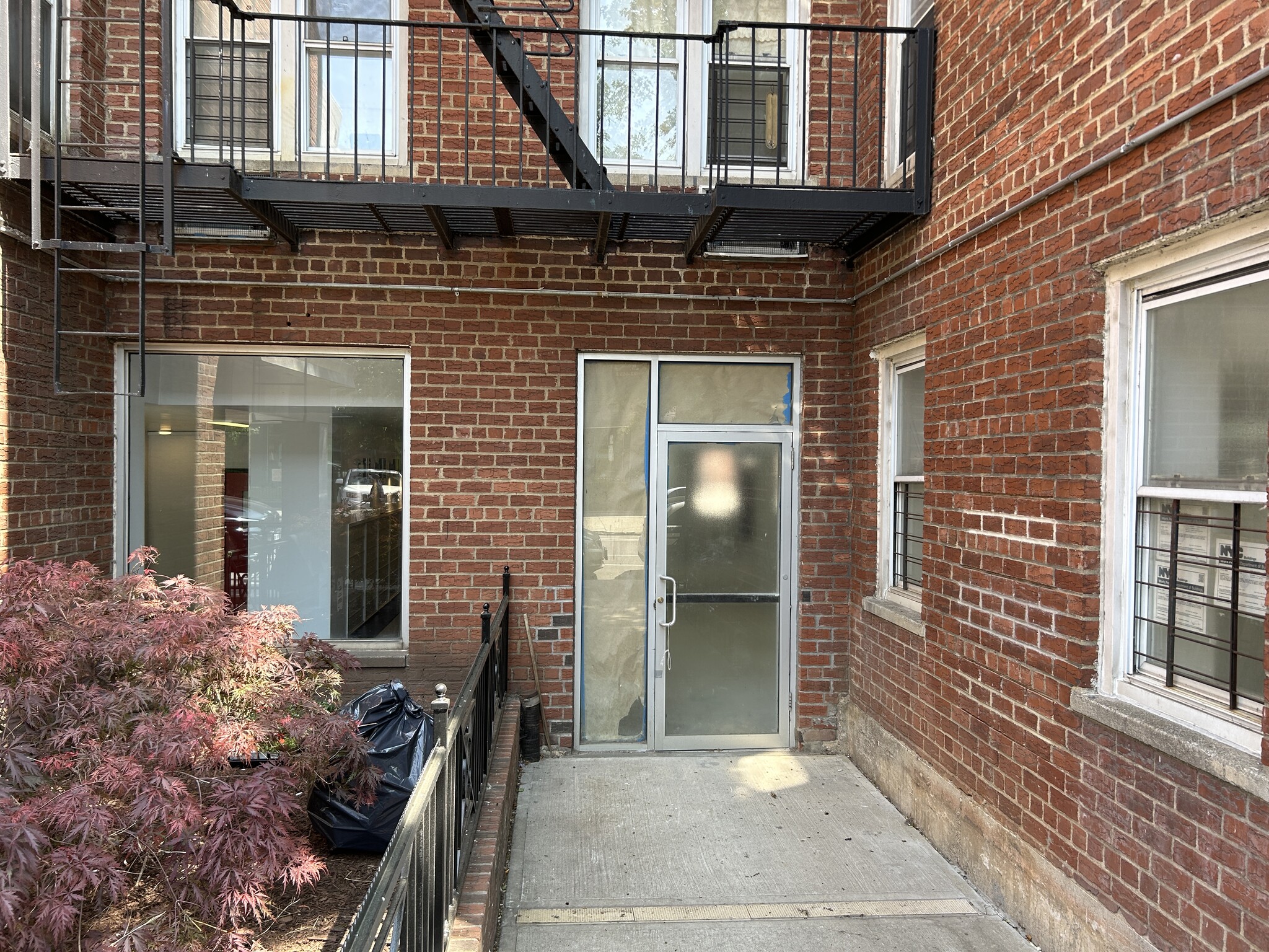 80-15 41st Ave, Elmhurst, NY for lease Building Photo- Image 1 of 17