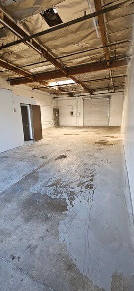 1649 E Mission Blvd, Pomona, CA for lease - Building Photo - Image 3 of 8