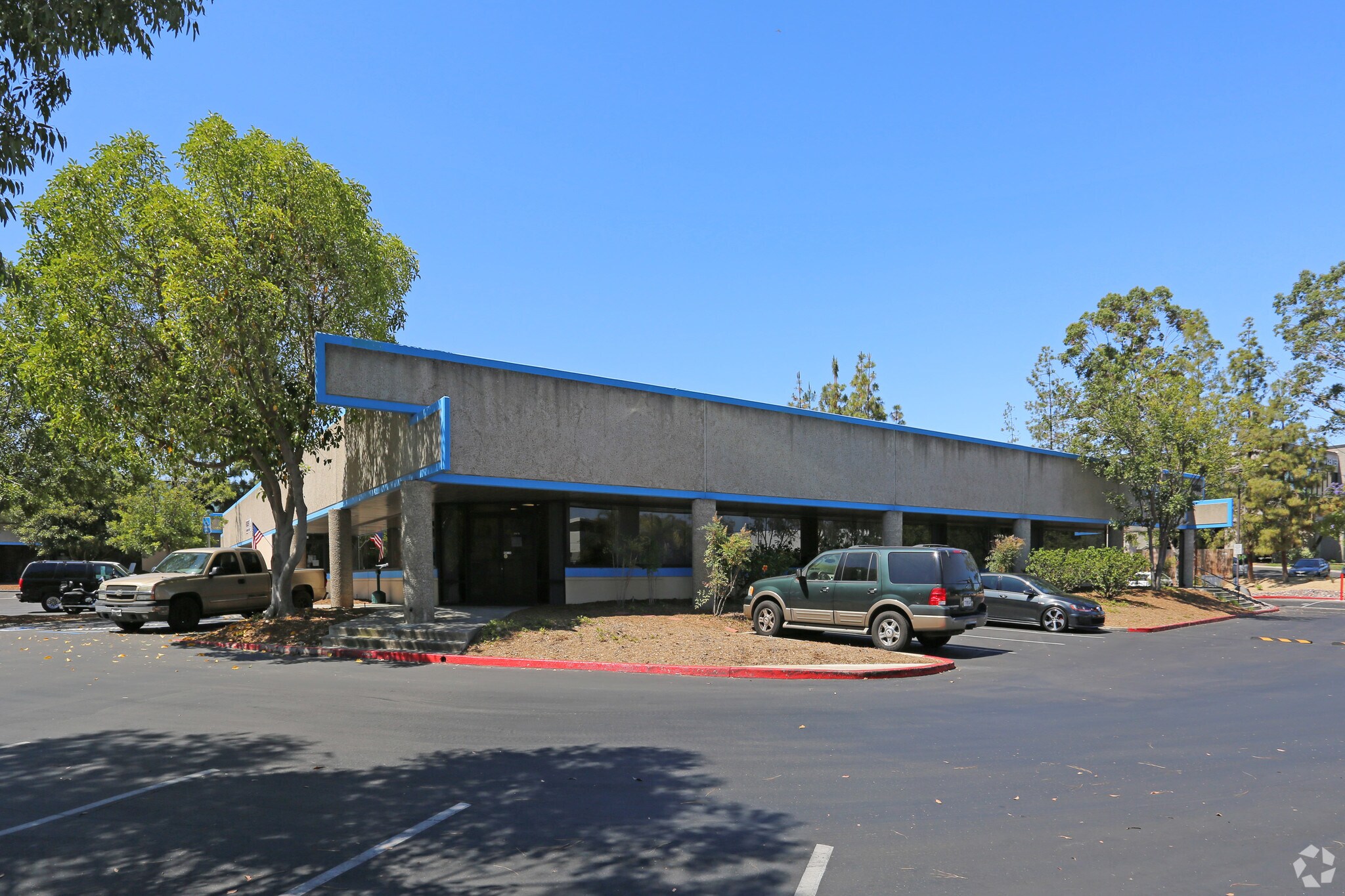 8665 Miralani Dr, San Diego, CA for sale Primary Photo- Image 1 of 2