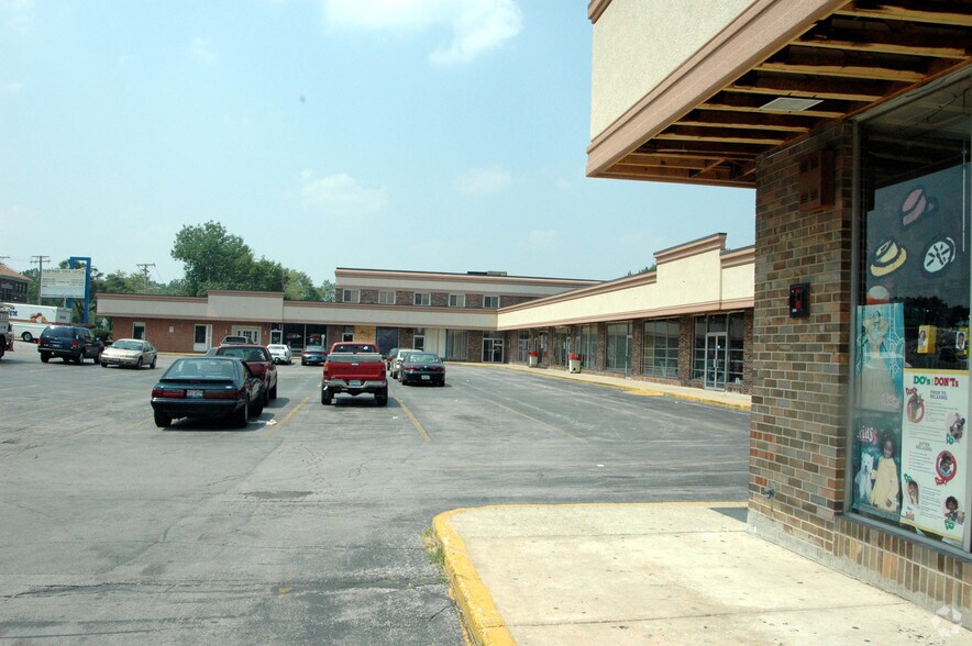 289-339 E Glenwood Lansing Rd, Glenwood, IL à louer - Autre - Image 3 de 9