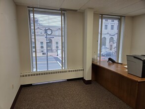 100-140 Riverview Ctr, Middletown, CT for lease Interior Photo- Image 1 of 6