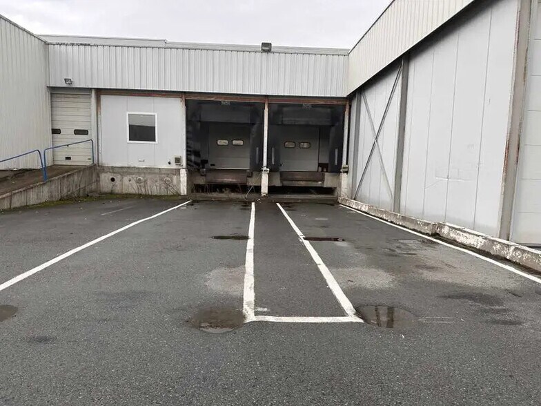 Office in Civrieux-d'Azergues for lease - Building Photo - Image 2 of 13