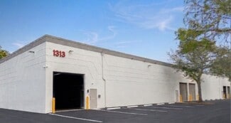 Plus de détails pour 1313 NW 65th Pl, Fort Lauderdale, FL - Industriel à louer