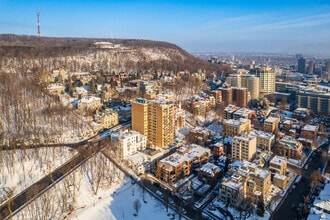 1400 Av Des Pins O, Montréal, QC - Aérien  Vue de la carte