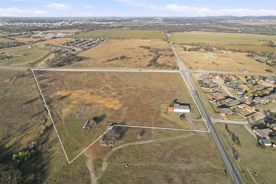 3001 NE Cache Rd, Lawton, OK à vendre - Aérien - Image 2 de 3