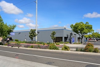 Plus de détails pour 3429 Freedom Park Dr, North Highlands, CA - Industriel à louer