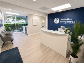 900 NW 13th St, Boca Raton, FL for lease Interior Photo- Image 1 of 3