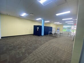 17395 S Manthey Rd, Lathrop, CA à louer Photo intérieure- Image 1 de 6