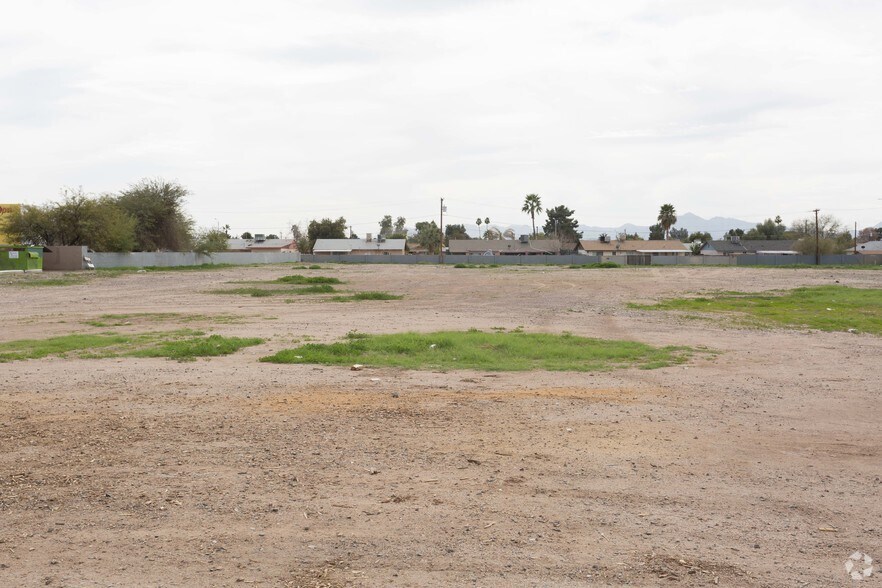 7505 W Indian School Rd, Phoenix, AZ à vendre - Photo du bâtiment - Image 3 de 5
