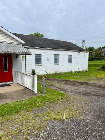 365 Central Ct, Steubenville, OH for lease - Building Photo - Image 3 of 18