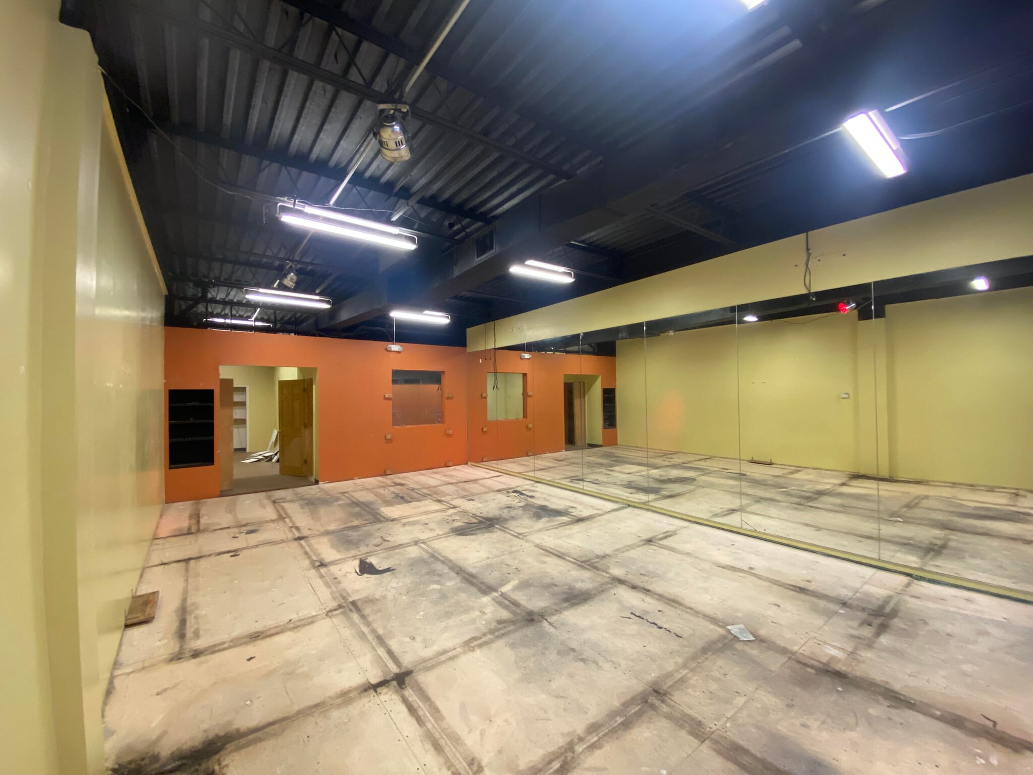 770 Middle Neck Rd, Great Neck, NY for lease Interior Photo- Image 1 of 8