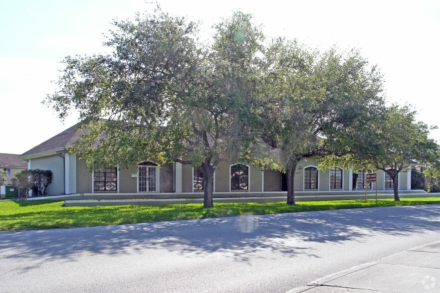 9245 SW 158th Ln, Miami, FL for lease - Building Photo - Image 3 of 31