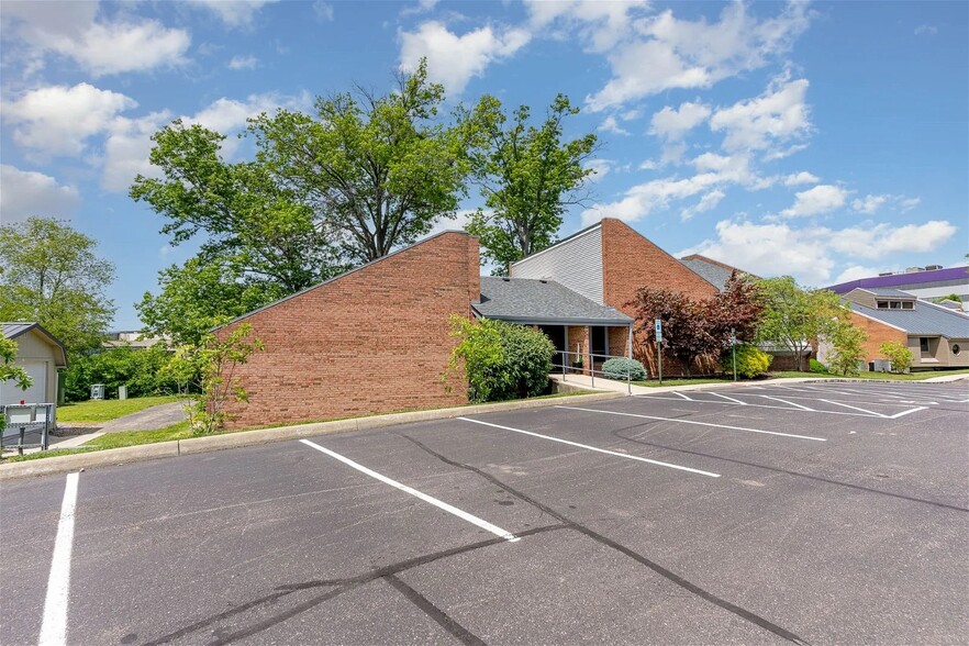 11231 Cornell Park Dr, Cincinnati, OH for lease - Building Photo - Image 2 of 25