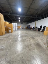 6 Britton Dr, Bloomfield, CT for lease Interior Photo- Image 2 of 2