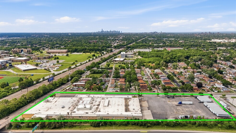 825 E 99th St, Chicago, IL for lease - Building Photo - Image 3 of 3