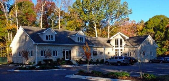 City Hall Avenue portfolio of 2 properties for sale on LoopNet.ca - Building Photo - Image 3 of 3