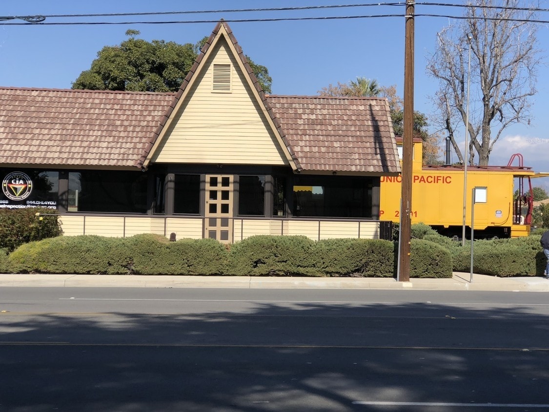 4790 Riverside Dr, Chino, CA for lease Primary Photo- Image 1 of 19