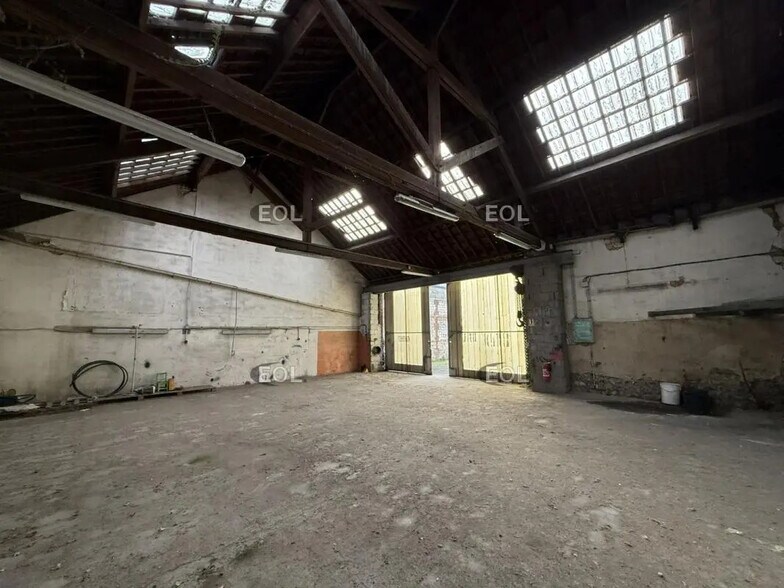 21 Rue Pierre Renaudel, Elbeuf for sale - Interior Photo - Image 3 of 15