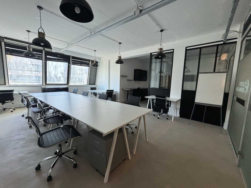 30/32 Rue De Paradis, Paris for lease Building Photo- Image 1 of 7