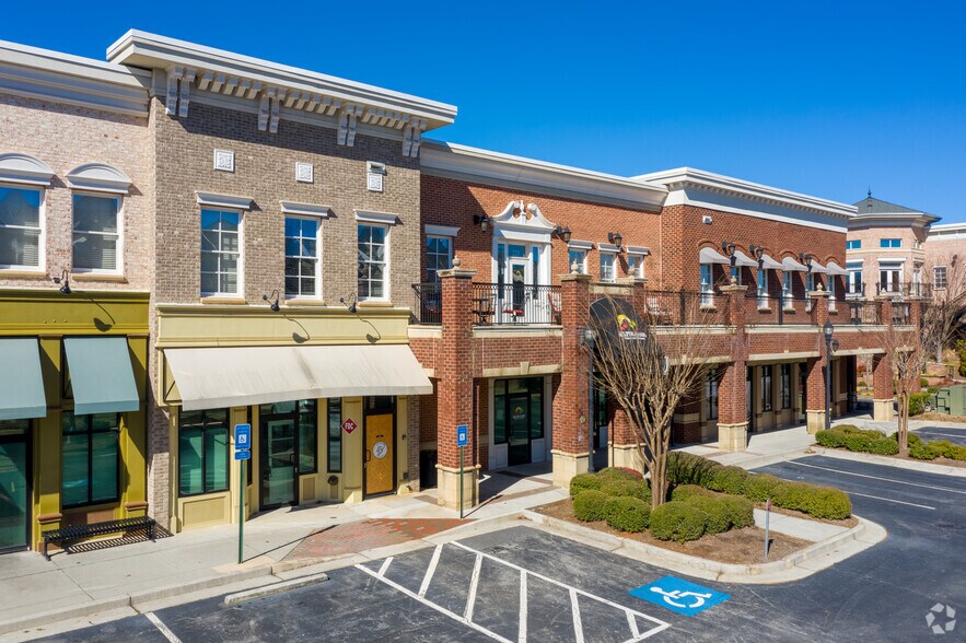 22 Buford Village Way, Buford, GA à louer - Photo du bâtiment - Image 3 de 11