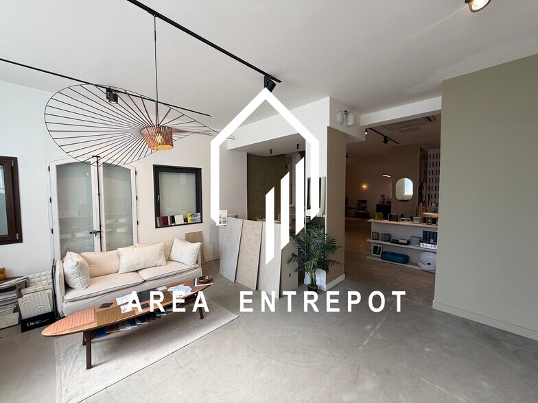 Local d'activités dans Marseille à vendre - Photo du bâtiment - Image 2 de 7