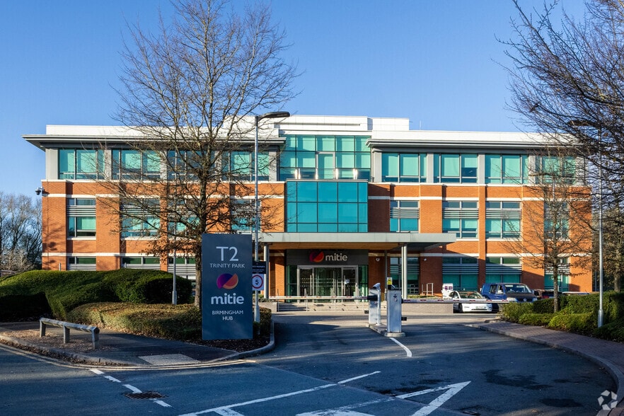 T2 Bickenhill Ln, Birmingham à vendre - Photo du bâtiment - Image 2 de 2