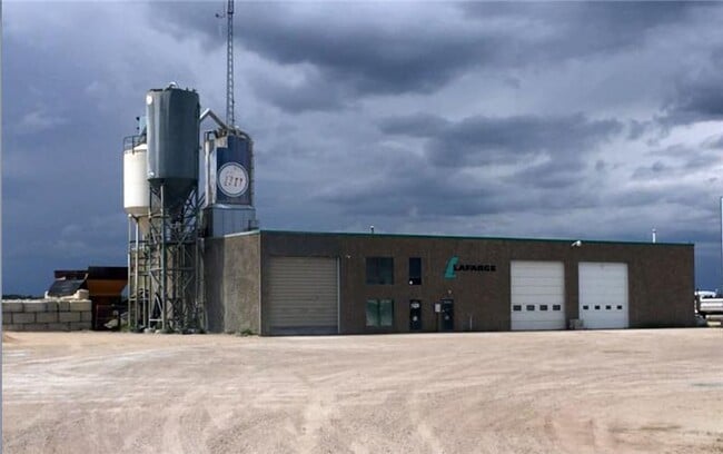 Plus de détails pour 61304B Highway 41, Bonnyville, AB - Industriel à vendre
