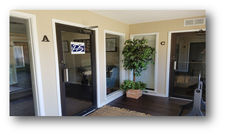 915 E Hubbard St, Mineral Wells, TX for sale - Building Photo - Image 2 of 5