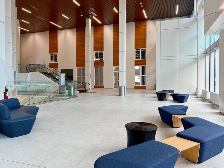 1505 Barrington St, Halifax, NS à louer - Photo intérieure - Image 3 de 16