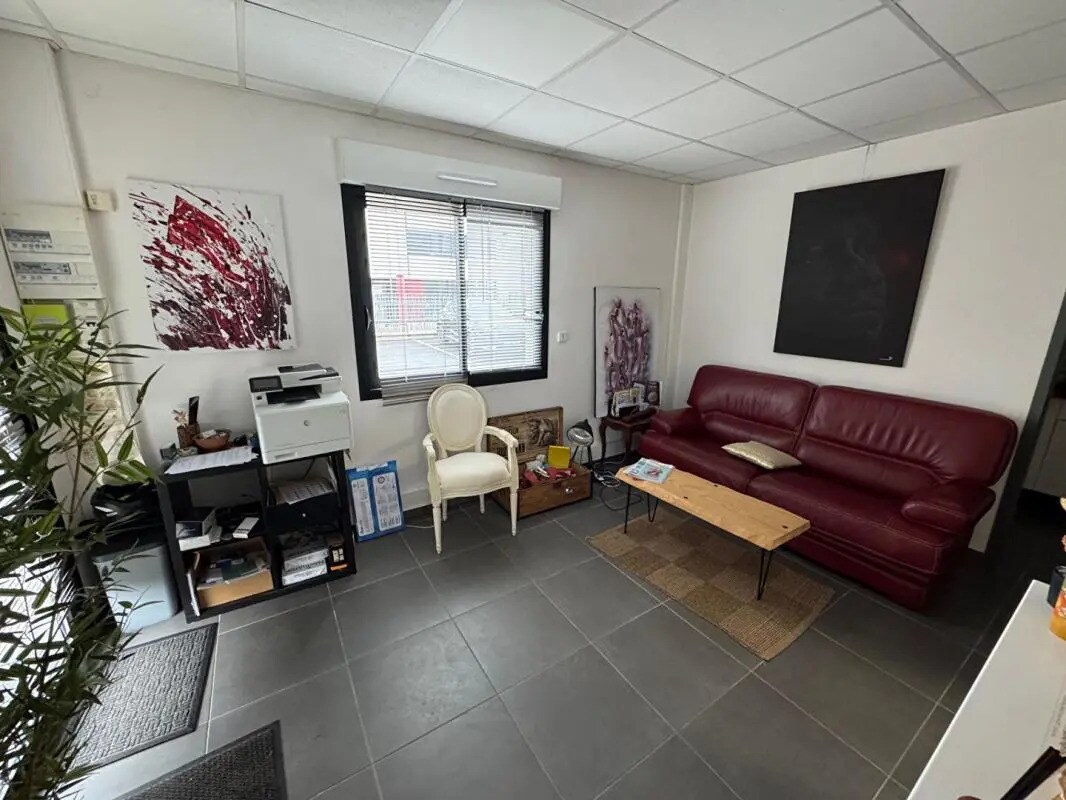 Office in Quint-Fonsegrives for lease Interior Photo- Image 1 of 6