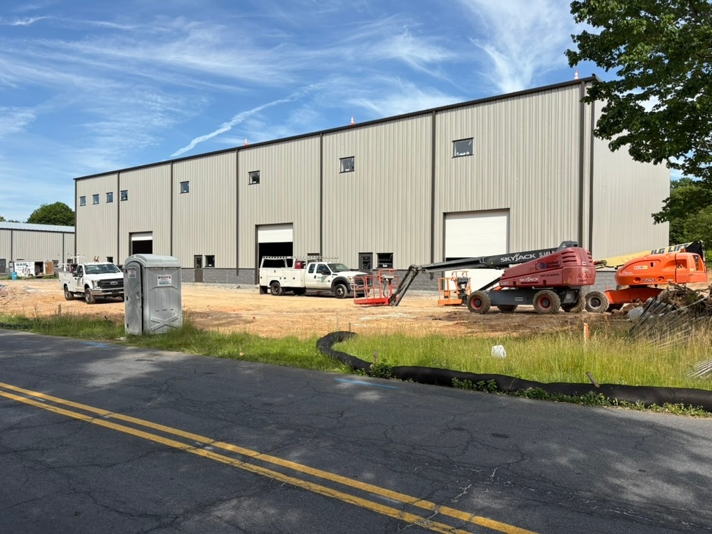 17 Industrial dr, New Britain, PA for lease Building Photo- Image 1 of 7