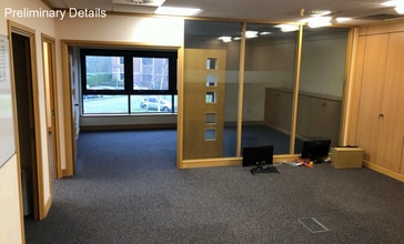 8-10 Queensbridge, Northampton for lease Interior Photo- Image 1 of 2