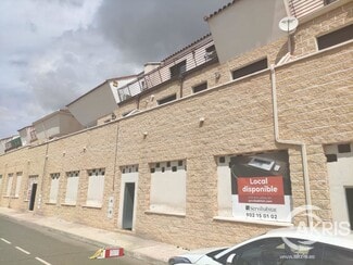 Plus de détails pour Multi-résidentiel à vendre