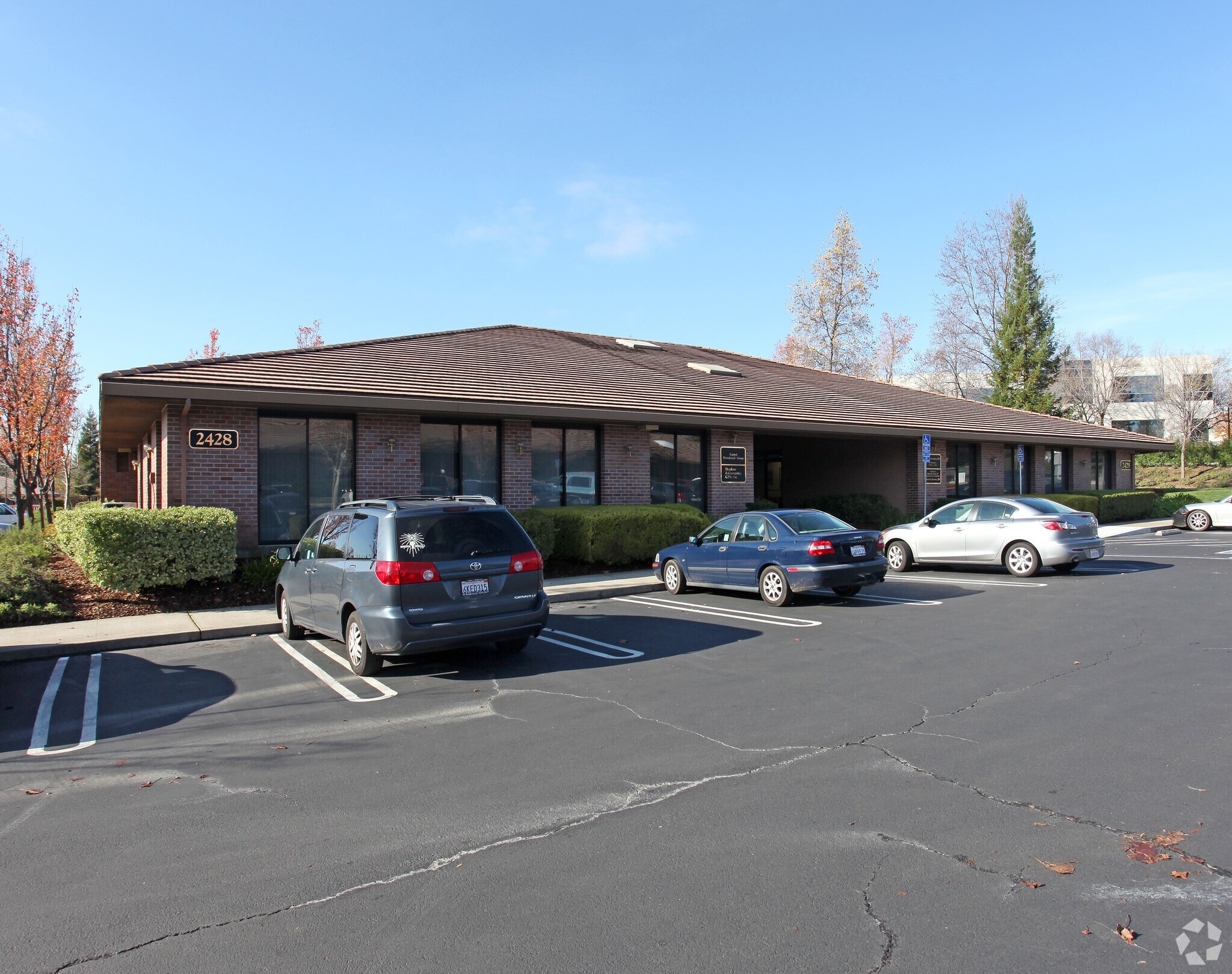 2428 Professional Dr, Roseville, CA à louer Photo principale- Image 1 de 8
