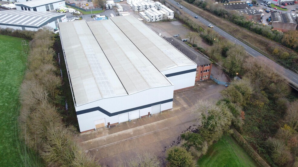 Lawford Rd, Rugby à louer - Photo du bâtiment - Image 3 de 7