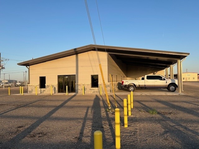 2307 Stafford Blvd, Pecos, TX for lease - Building Photo - Image 3 of 34