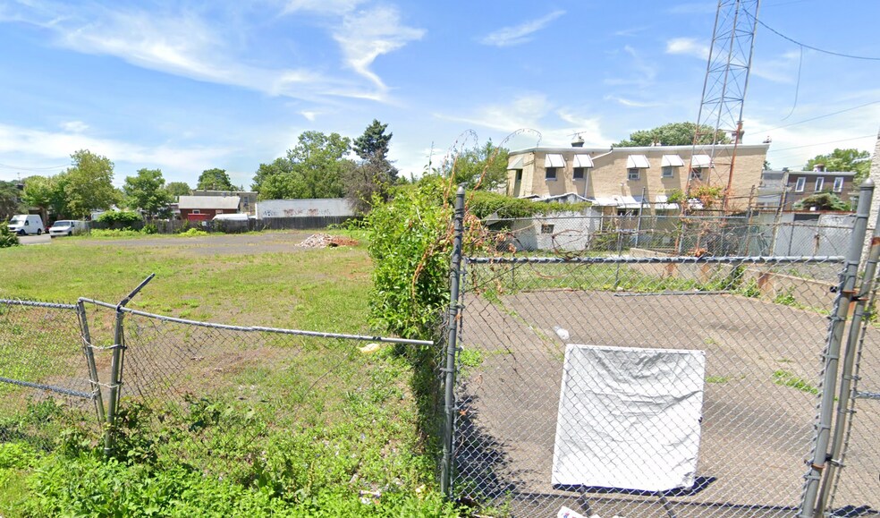 100-102 W Gale St + 101 W Clarkson +5500 portefeuille de 3 propriétés à vendre sur LoopNet.ca - Autre - Image 2 de 5