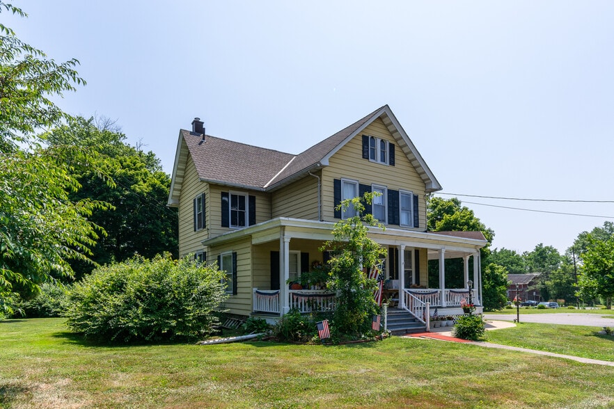 38 John Ringo Rd, Ringoes, NJ for sale - Building Photo - Image 3 of 49