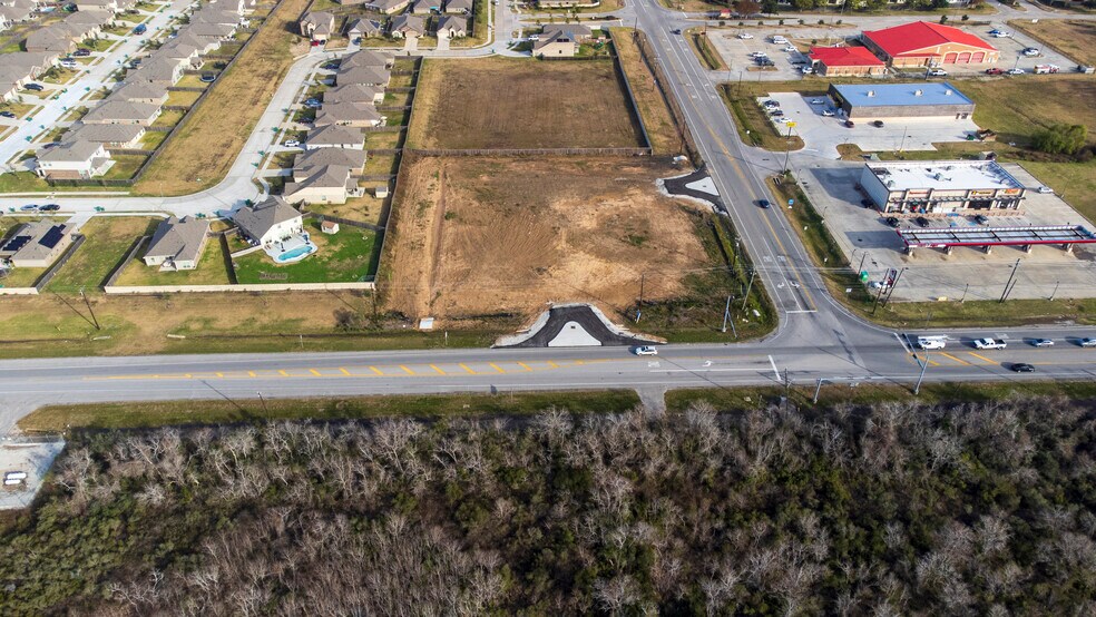 5921 FM 2004 Rd, La Marque, TX for sale - Building Photo - Image 2 of 3