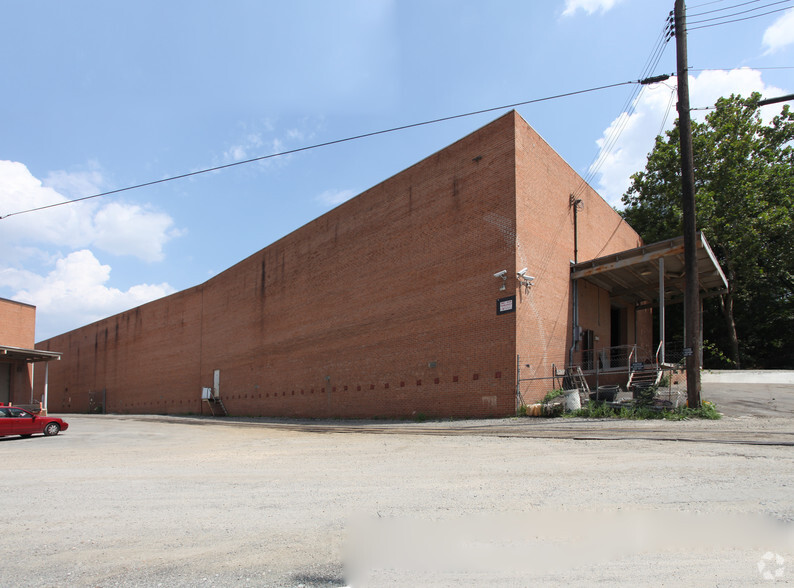 2801 52nd Ave, Hyattsville, MD à louer - Photo du bâtiment - Image 1 de 5