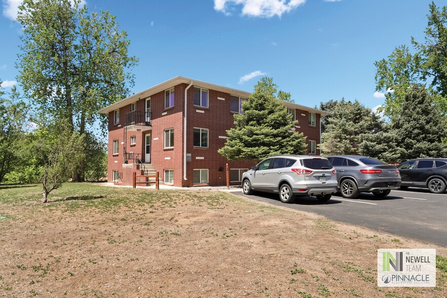 5955 Yukon St, Arvada, CO à vendre - Photo du bâtiment - Image 2 de 19