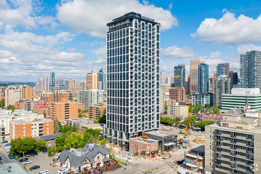 510 15 Av SW, Calgary, AB à louer - Photo du bâtiment - Image 2 de 58