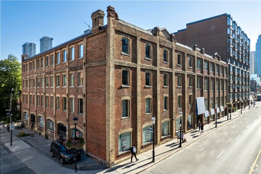 145 Front St E, Toronto, ON à vendre - Photo principale - Image 1 de 1