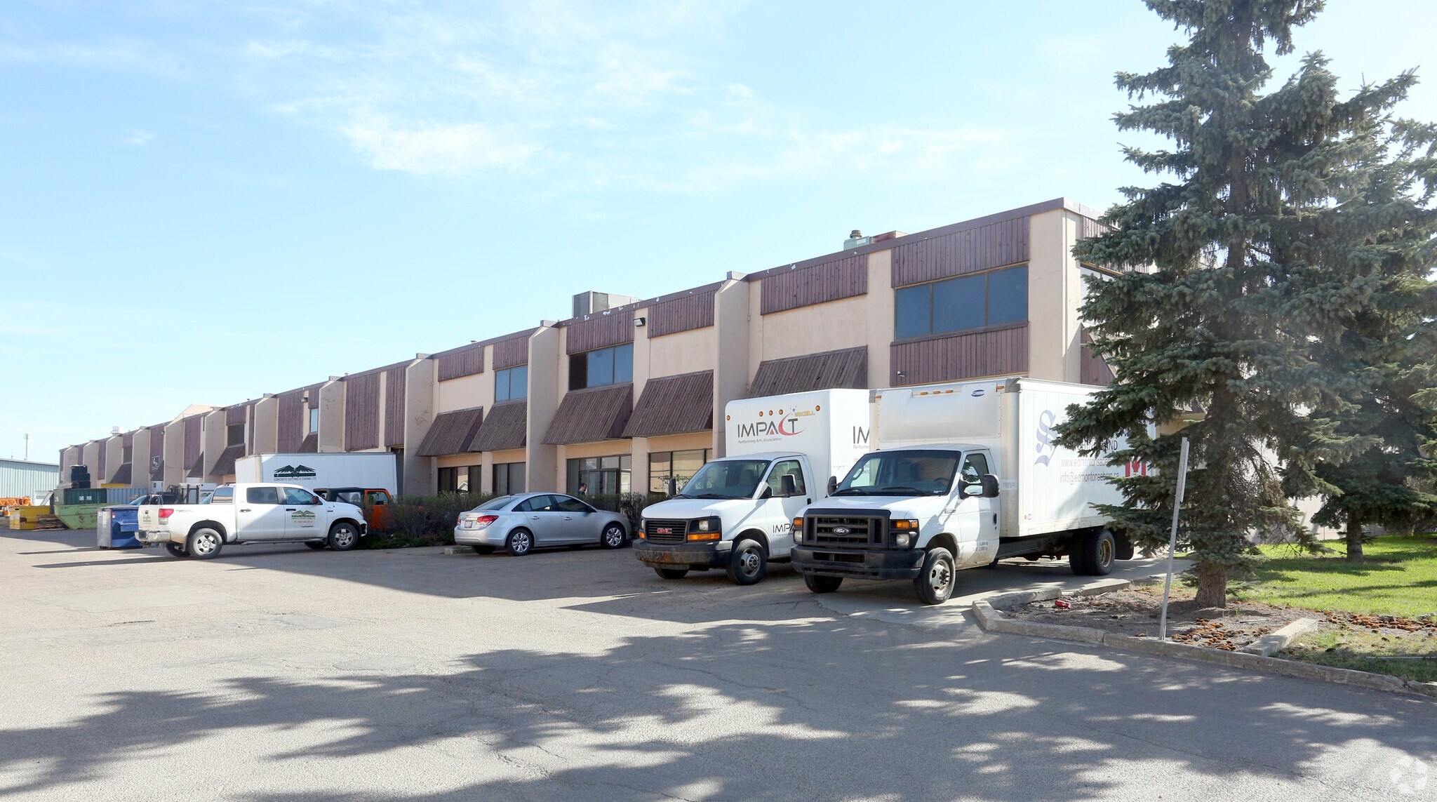 7572 Wagner Rd NW, Edmonton, AB à vendre Photo du bâtiment- Image 1 de 1